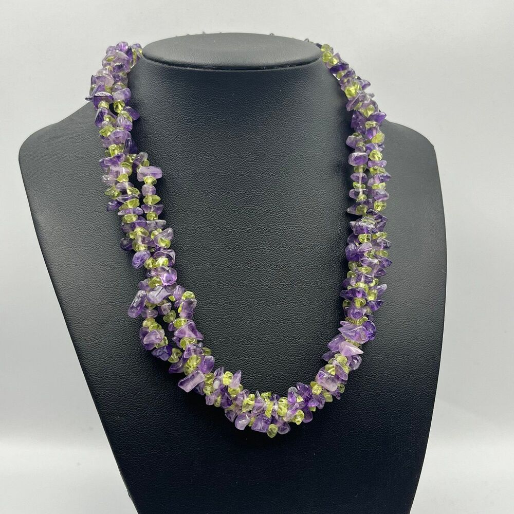 Woman’s vintage handmade Amethyst and peridot small chip twist Necklace - Picture 1 of 7